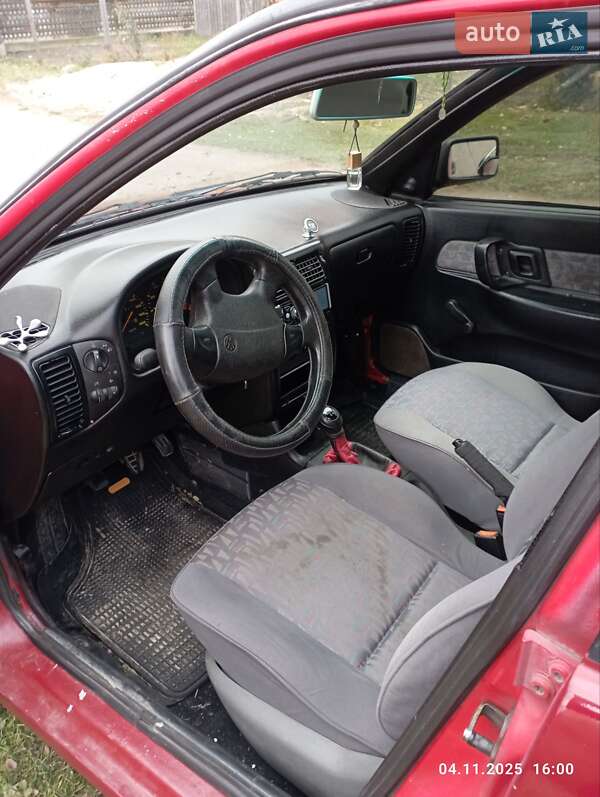 Седан SEAT Cordoba 1994 в Городке фото 7 Седан SEAT Cordoba 1994 в Городке