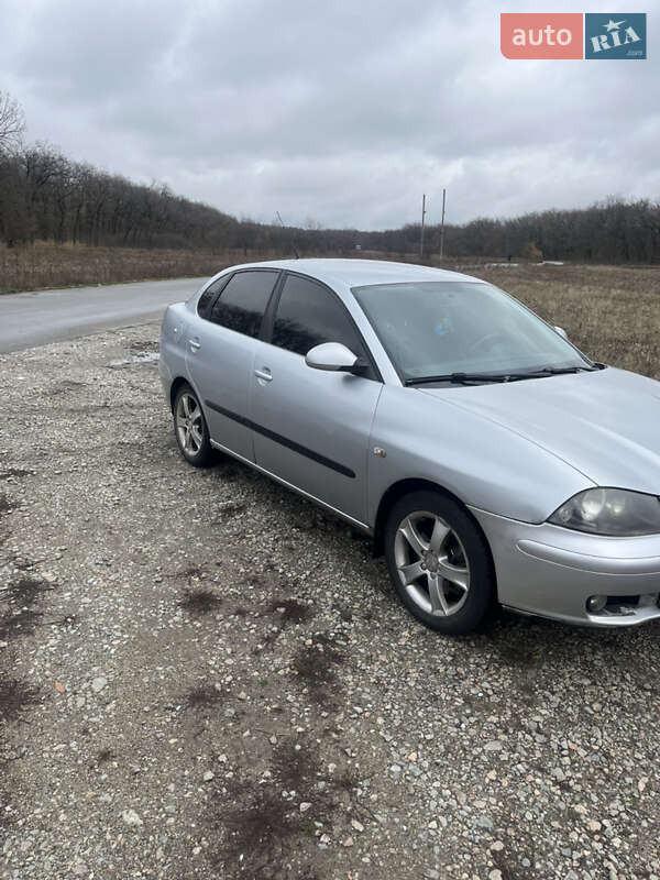 Седан SEAT Cordoba 2008 в Новомосковске фото 3 Седан SEAT Cordoba 2008 в Новомосковске