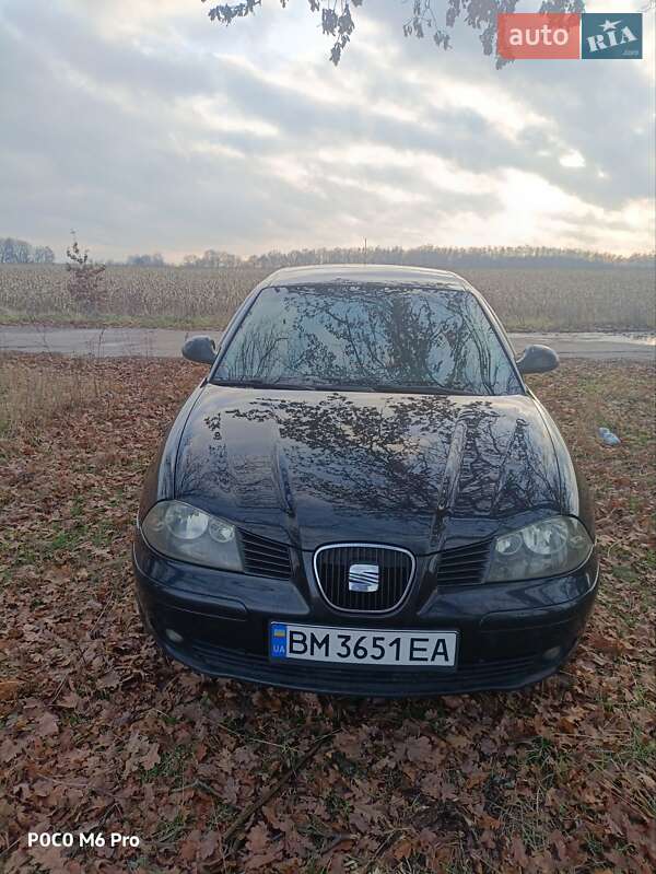 Седан SEAT Cordoba 2007 в Ромнах