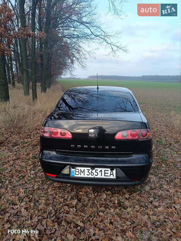 Седан SEAT Cordoba 2007 в Ромнах