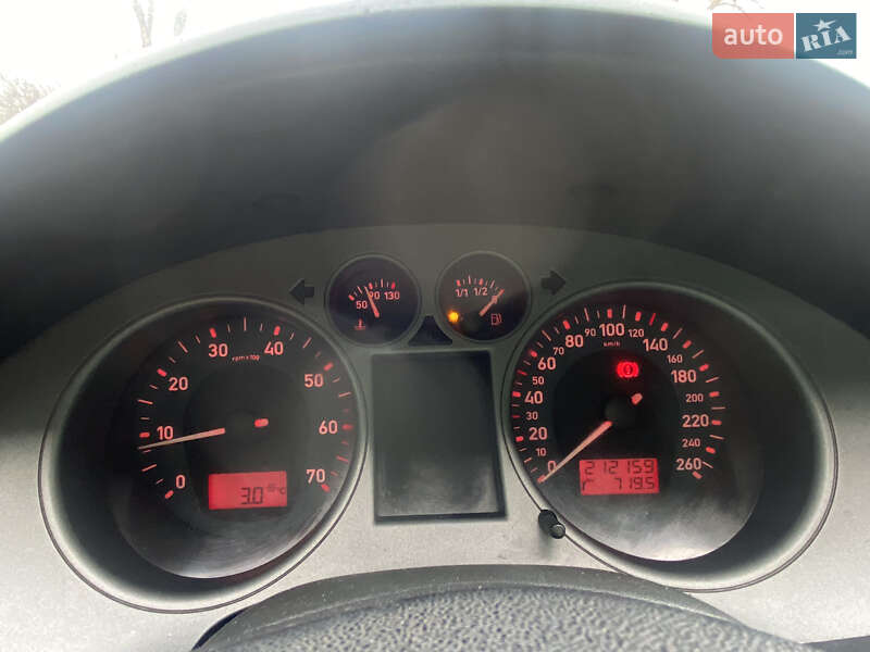 Седан SEAT Cordoba 2007 в Каневе