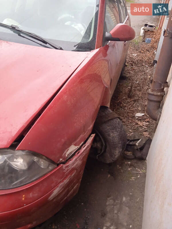 Седан SEAT Cordoba 2007 в Киеве