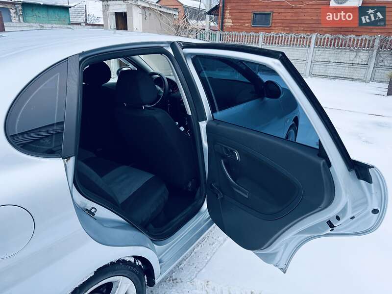 Седан SEAT Cordoba 2008 в Броварах