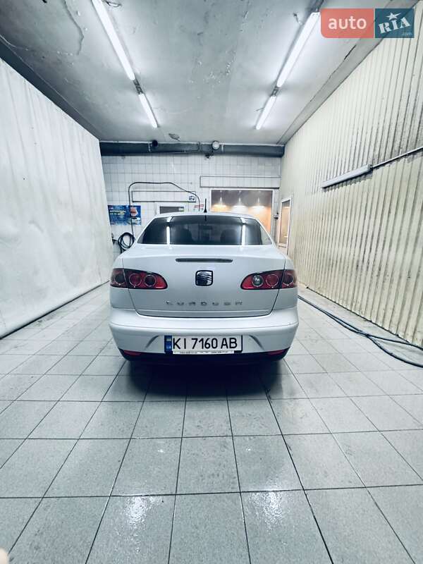 Седан SEAT Cordoba 2008 в Броварах