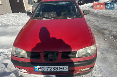 Седан SEAT Cordoba 1994 в Львове
