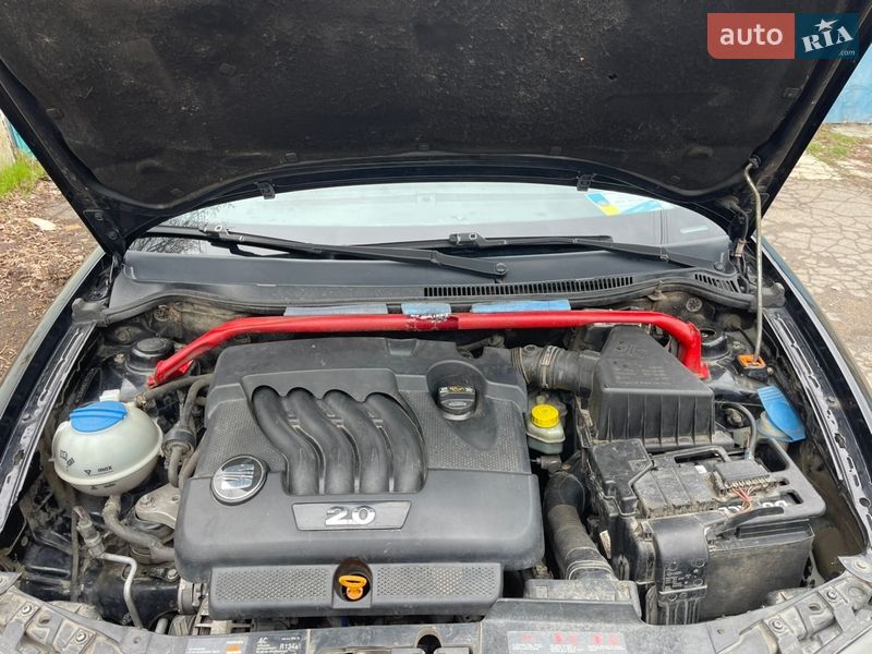 Седан SEAT Cordoba 2007 в Киеве