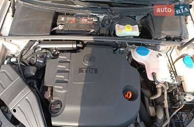 Универсал SEAT Exeo ST 2011 в 