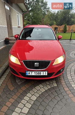 Универсал SEAT Exeo ST 2010 в 