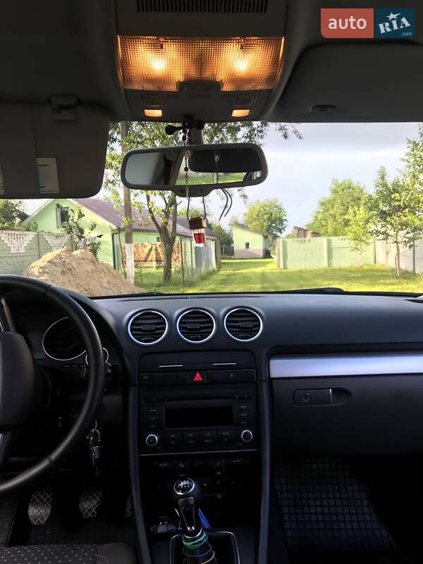 Седан SEAT Exeo 2010 в Пустомытах