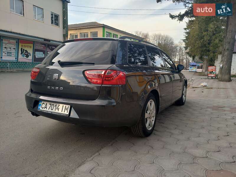 Седан SEAT Exeo 2011 в Умани