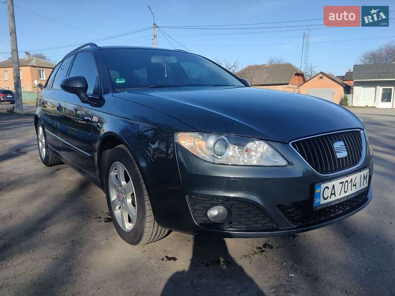 Седан SEAT Exeo 2011 в Умани