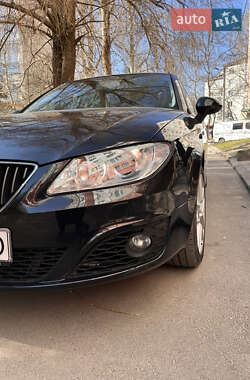 Универсал SEAT Exeo 2011 в 