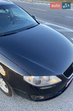 Универсал SEAT Exeo 2011 в 