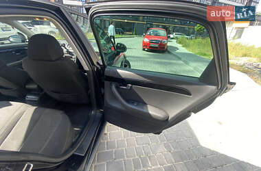 Седан SEAT Exeo 2010 в 