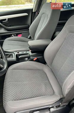 Седан SEAT Exeo 2009 в 