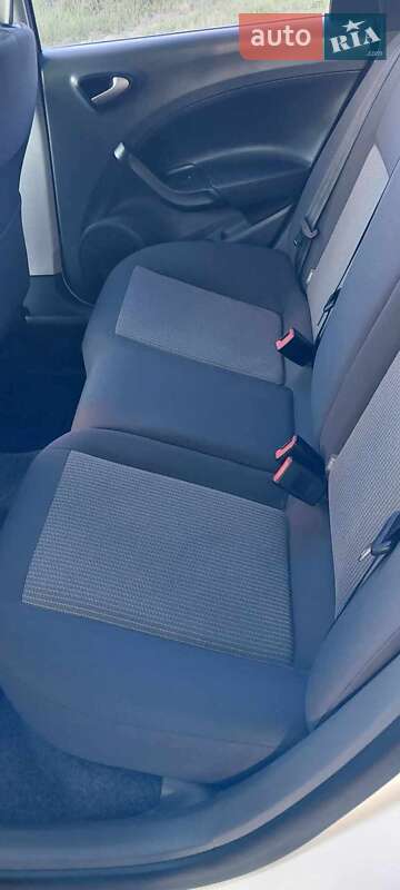 Универсал SEAT Ibiza ST 2010 в Тернополе фото 19 Универсал SEAT Ibiza ST 2010 в Тернополе