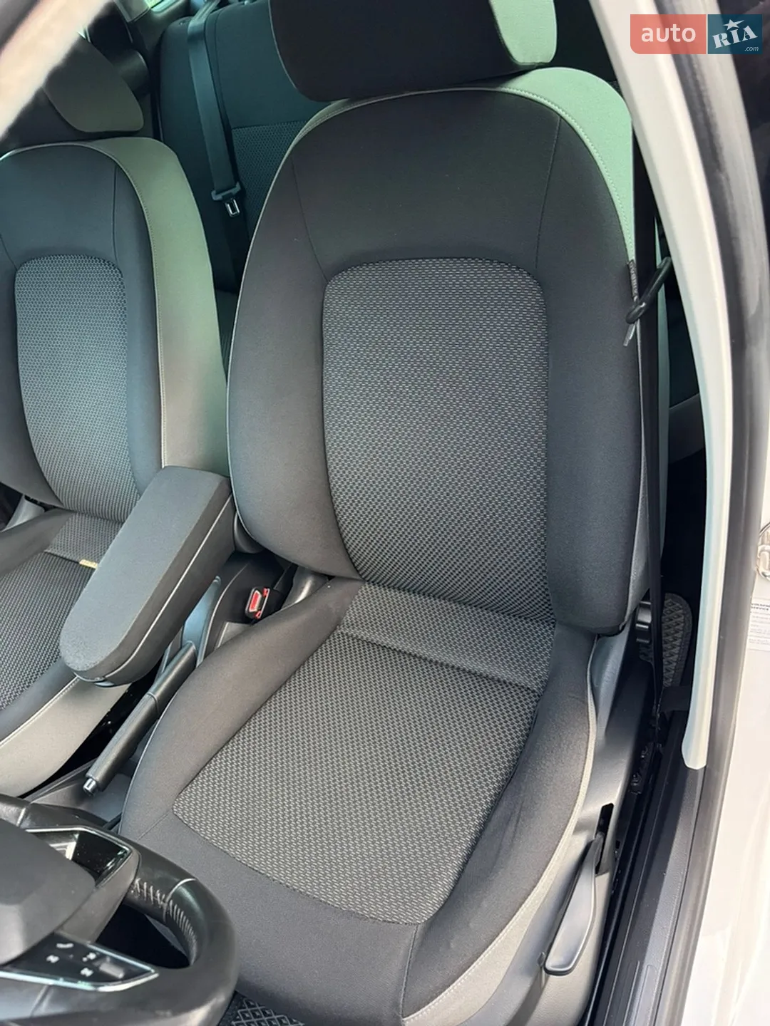 2015 SEAT Ibiza - мініатюра 38