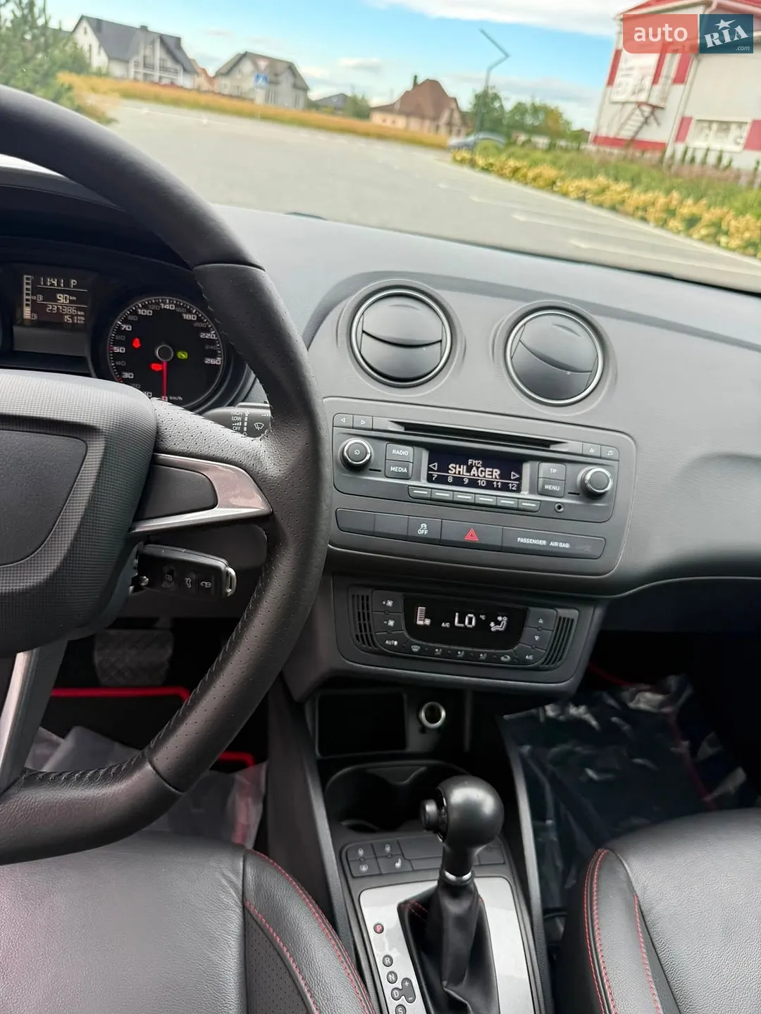 2014 SEAT Ibiza - мініатюра 20