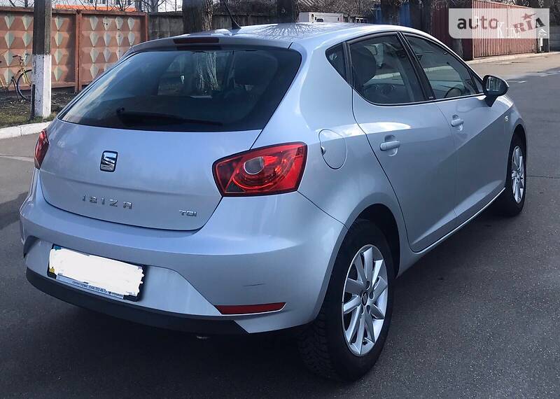 Хетчбек SEAT Ibiza 2015 в Києві фото 3 Хетчбек SEAT Ibiza 2015 в Києві