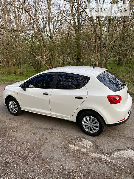 Хетчбек SEAT Ibiza 2011 в Запоріжжі фото 8 Хетчбек SEAT Ibiza 2011 в Запоріжжі