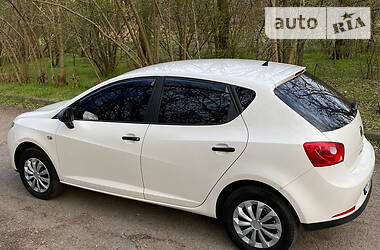 Хетчбек SEAT Ibiza 2011 в 