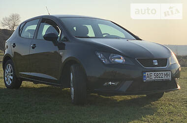 Хетчбек SEAT Ibiza 2013 в 