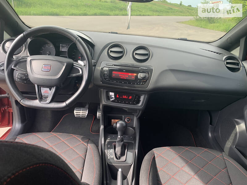 Хетчбек SEAT Ibiza 2009 в Полтаві