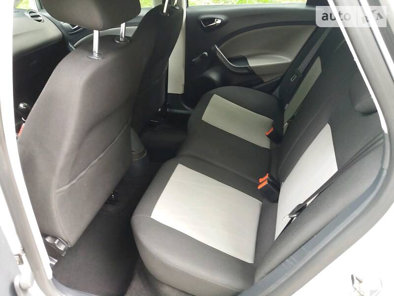 Універсал SEAT Ibiza 2013 в Чернівцях