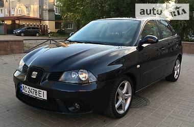 Хетчбек SEAT Ibiza 2006 в 