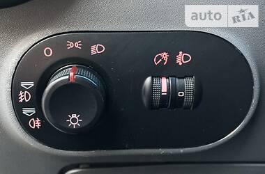 Хетчбек SEAT Ibiza 2006 в 