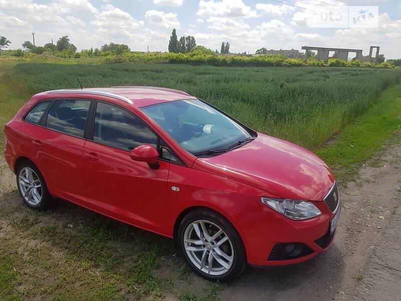 Универсал SEAT Ibiza 2010 в Зачепиловке