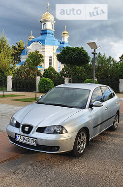 Хэтчбек SEAT Ibiza 2005 в Киеве