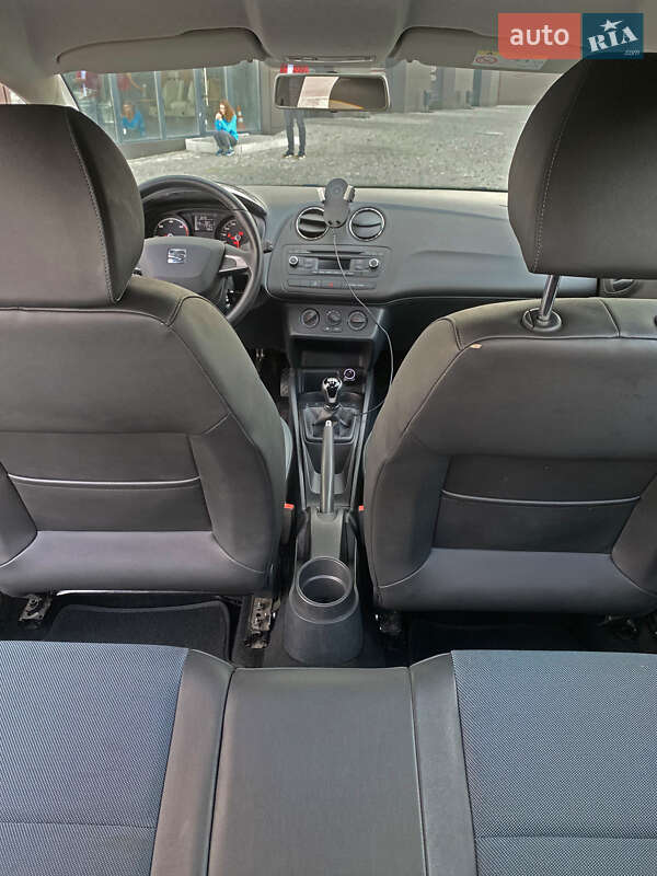 Хэтчбек SEAT Ibiza 2015 в Киеве