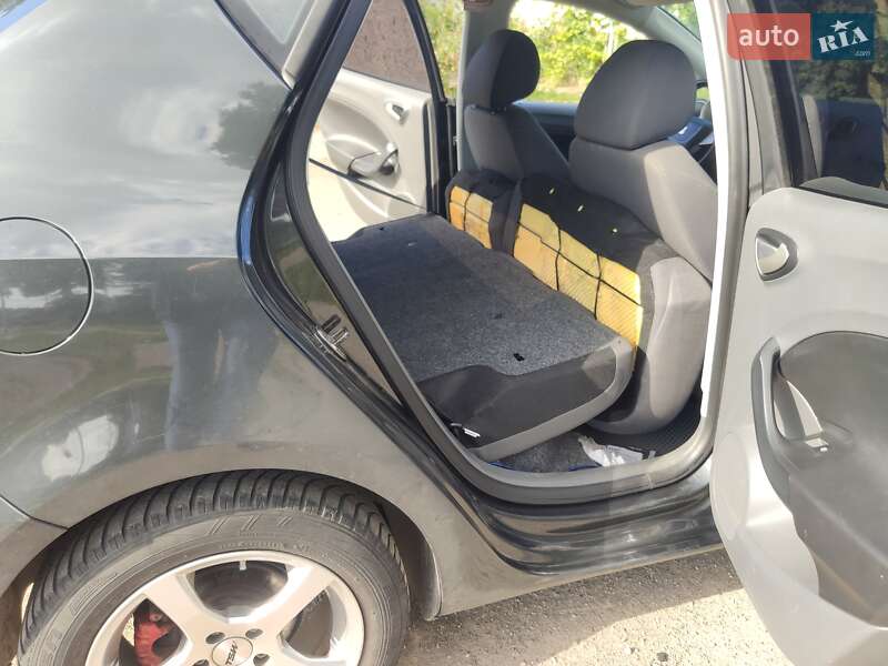 Хэтчбек SEAT Ibiza 2010 в Виннице