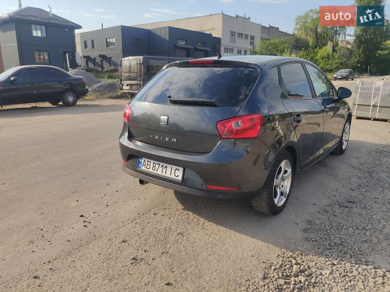 Хэтчбек SEAT Ibiza 2010 в Виннице