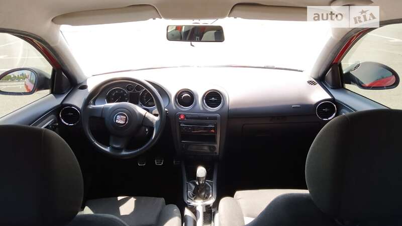 Хэтчбек SEAT Ibiza 2007 в Киеве