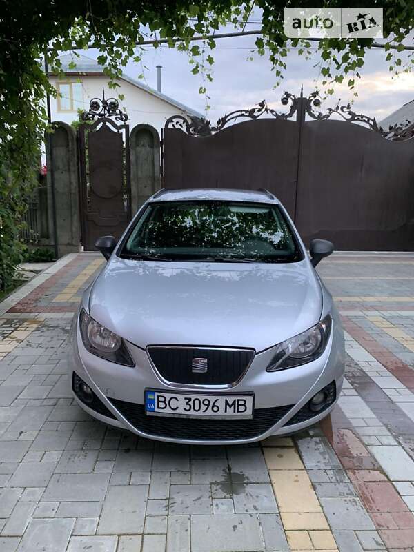 Купе SEAT Ibiza 2010 в Болехові