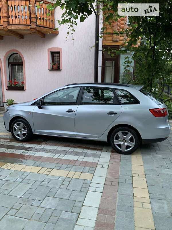 Купе SEAT Ibiza 2010 в Болехові
