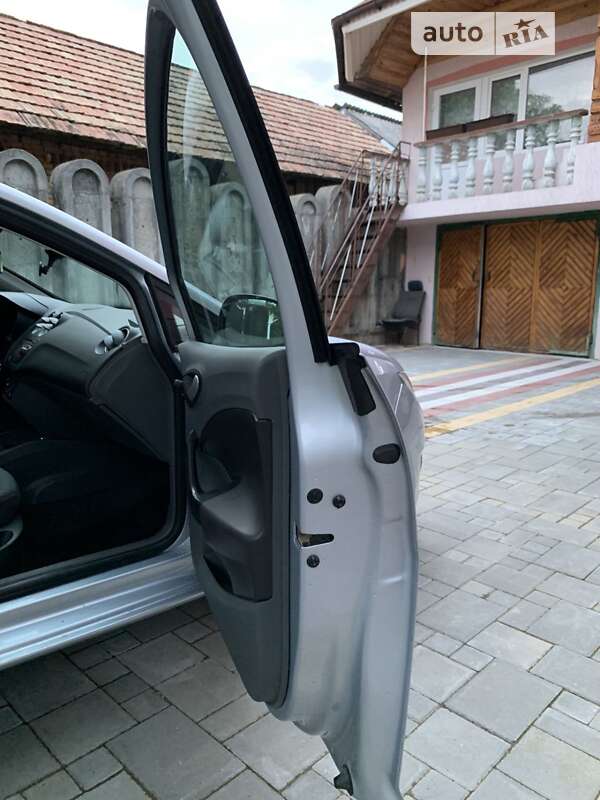 Купе SEAT Ibiza 2010 в Болехові