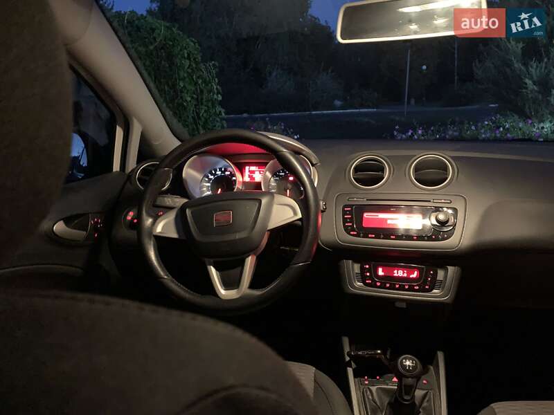 Хетчбек SEAT Ibiza 2011 в Оржиці
