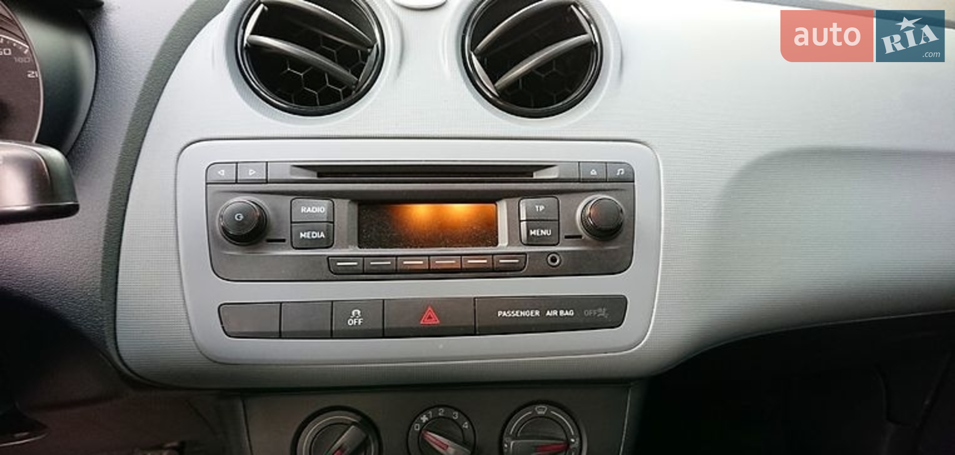 2015 SEAT Ibiza - мініатюра 13