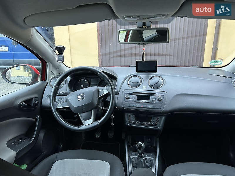 Хэтчбек SEAT Ibiza 2014 в Мостиске