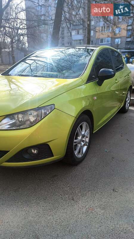 Хэтчбек SEAT Ibiza 2008 в Днепре