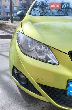 Хэтчбек SEAT Ibiza 2008 в 