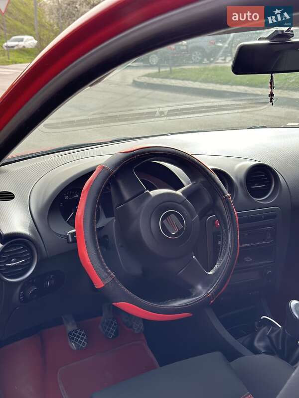 Хетчбек SEAT Ibiza 2006 в Львові