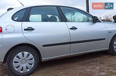 Хэтчбек SEAT Ibiza 2003 в Новояворовске