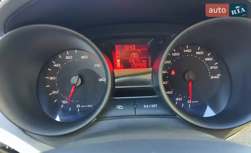 Хэтчбек SEAT Ibiza 2010 в 