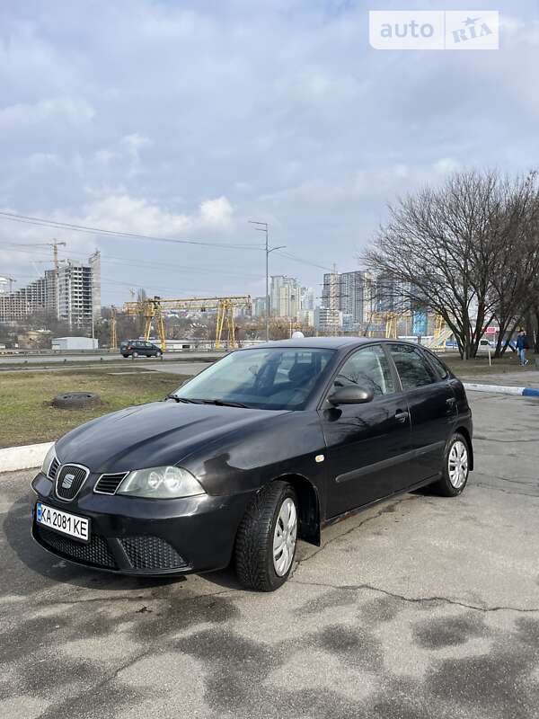 Хэтчбек SEAT Ibiza 2006 в Киеве