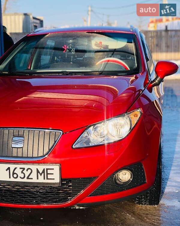 Хетчбек SEAT Ibiza 2011 в Києві