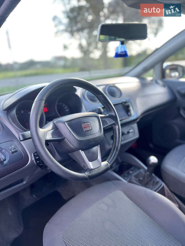 Хэтчбек SEAT Ibiza 2010 в Яворове фото 10 Хэтчбек SEAT Ibiza 2010 в Яворове